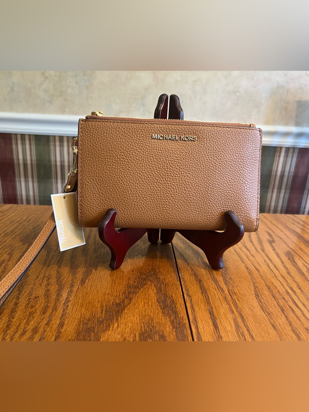 NWT Michael Kors Leather Double Zip Leather Wallet /Wristlet Color Acorn - Picture 2 of 9